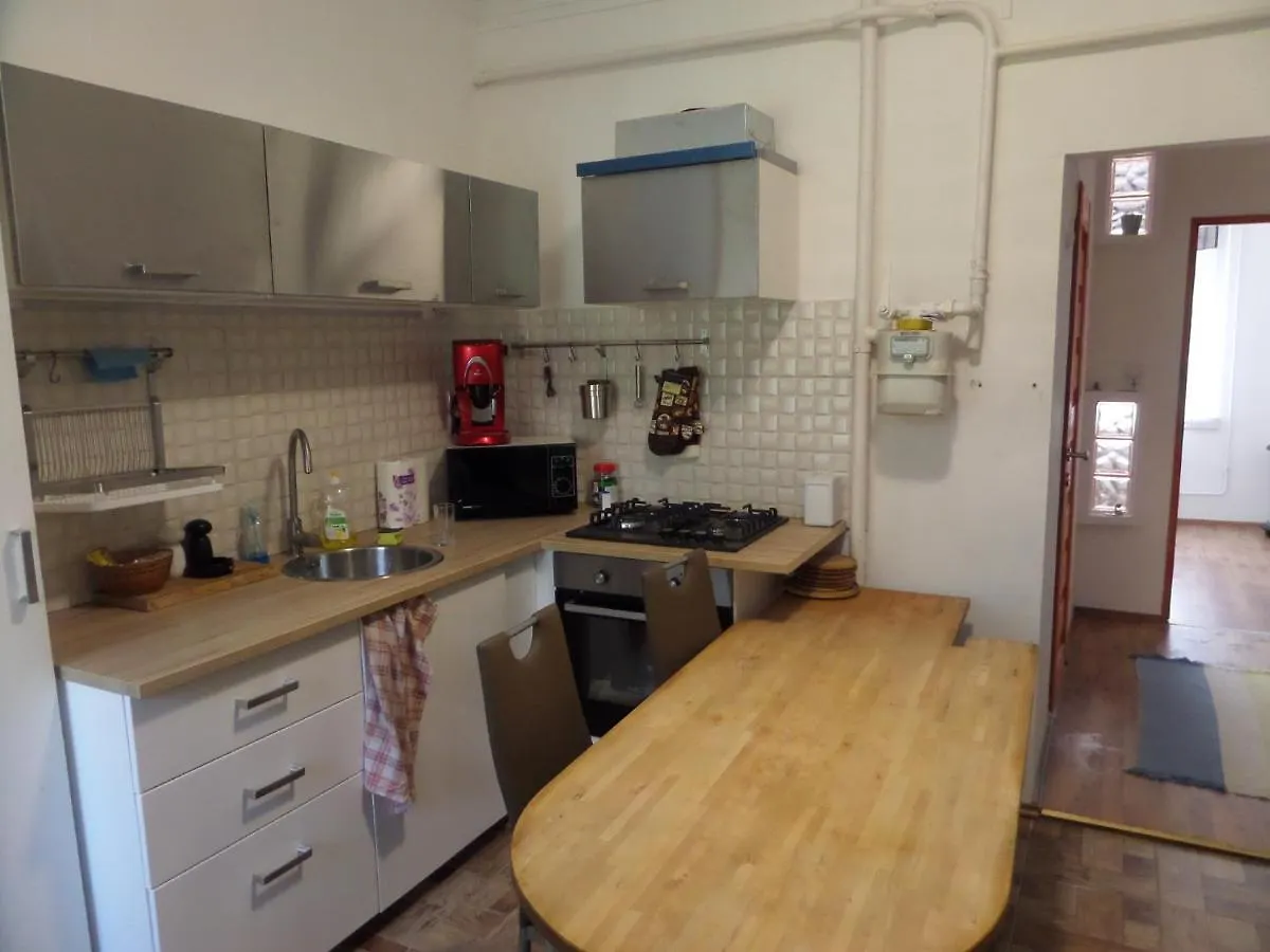 Drs Apartment, Fully Renovated Flat Будапешт